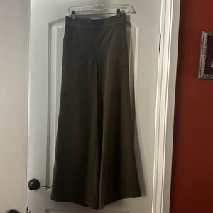 Chic Olive Green Wide-Leg Pants